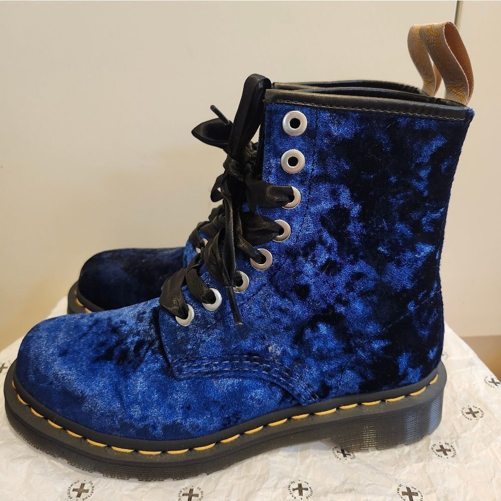 NEW Dr. Martens “Jadon” Cobalt Blue Crushed Velvet Platform Combat Boots Sz 6/37 - Picture 8 of 12